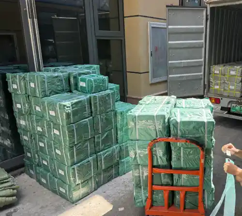 కస్టమర్ క్యాబినెట్ హార్డ్‌వేర్ ఆర్డర్ ప్యాక్ చేయబడింది మరియు షిప్‌మెంట్ కోసం సిద్ధంగా ఉంది